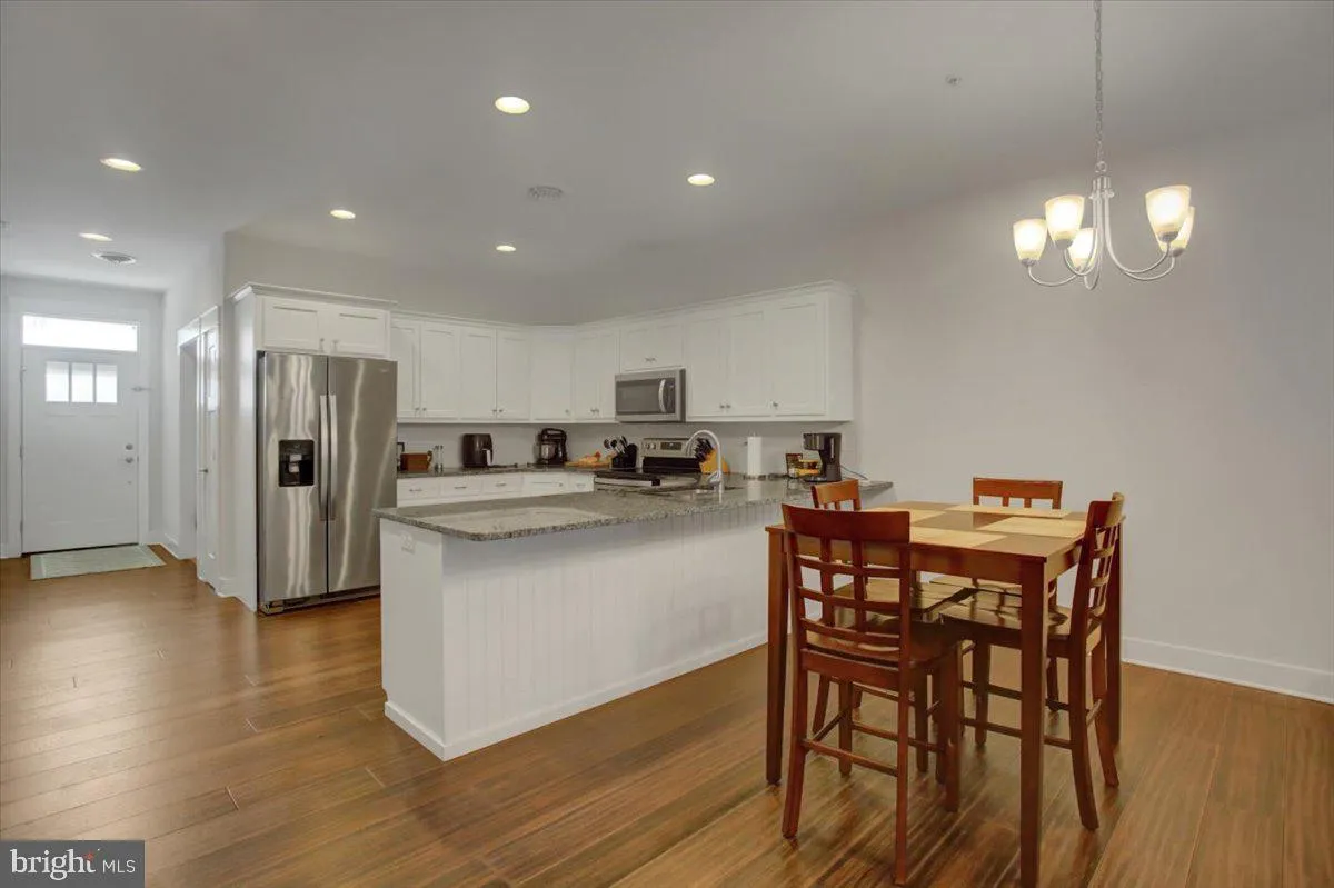 Shippensburg, Pennsylvania 17257, United States, 3 Bedrooms Bedrooms, ,3 BathroomsBathrooms,Residential,Pending,98481