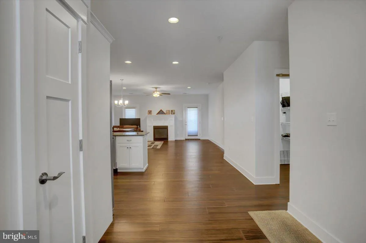 Shippensburg, Pennsylvania 17257, United States, 3 Bedrooms Bedrooms, ,3 BathroomsBathrooms,Residential,Pending,98481