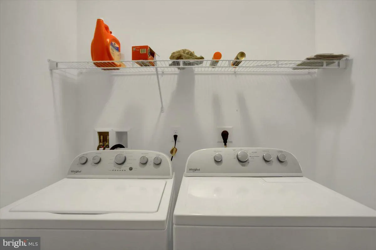 Shippensburg, Pennsylvania 17257, United States, 3 Bedrooms Bedrooms, ,3 BathroomsBathrooms,Residential,Pending,98481