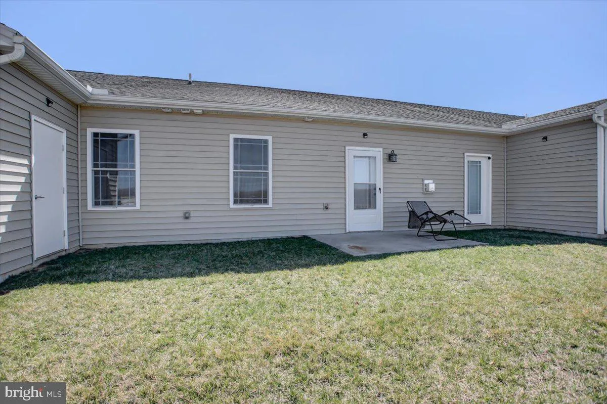 Shippensburg, Pennsylvania 17257, United States, 3 Bedrooms Bedrooms, ,3 BathroomsBathrooms,Residential,Pending,98481