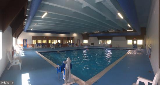 ALPINE LAKE - Residential