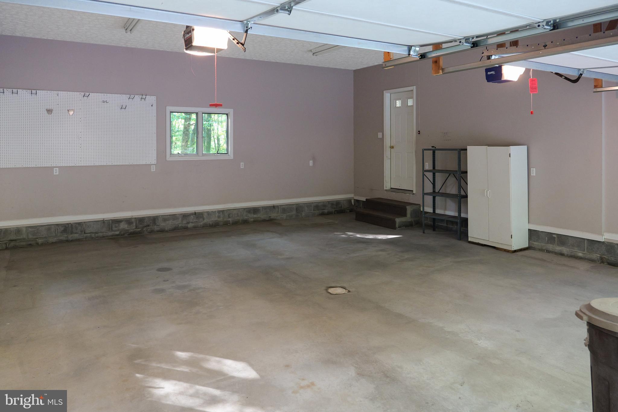 ALPINE LAKE - Residential