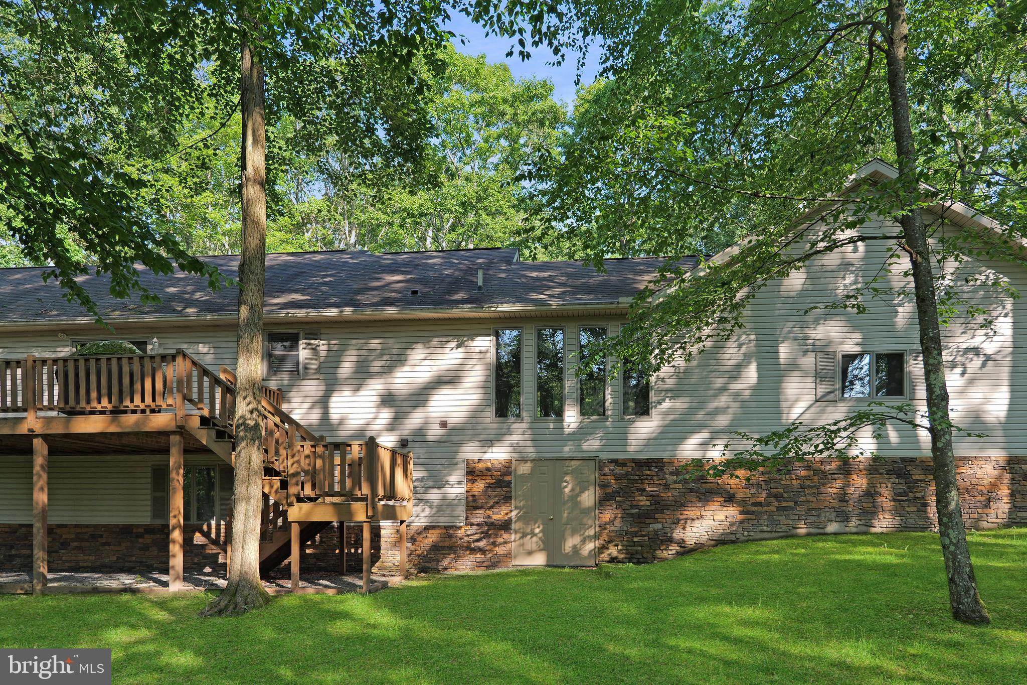 ALPINE LAKE - Residential