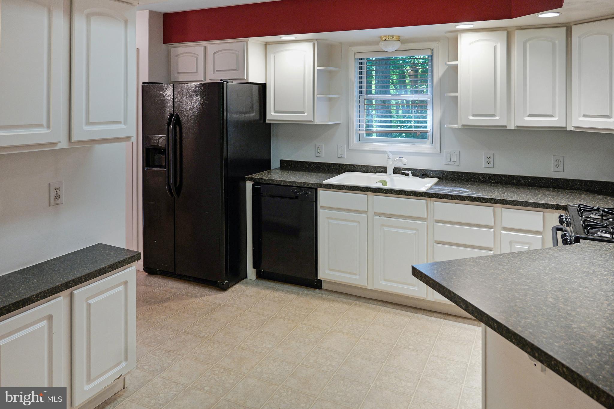 ALPINE LAKE - Residential