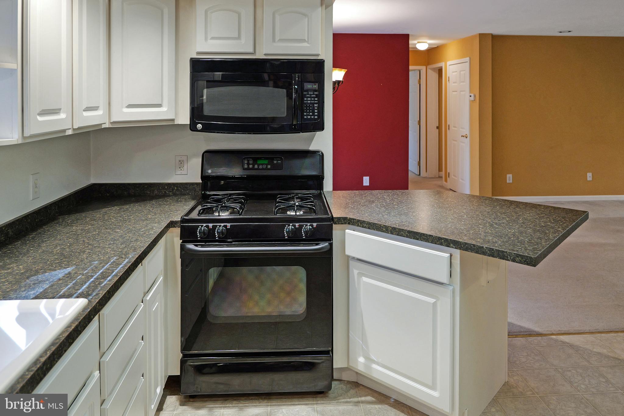 ALPINE LAKE - Residential