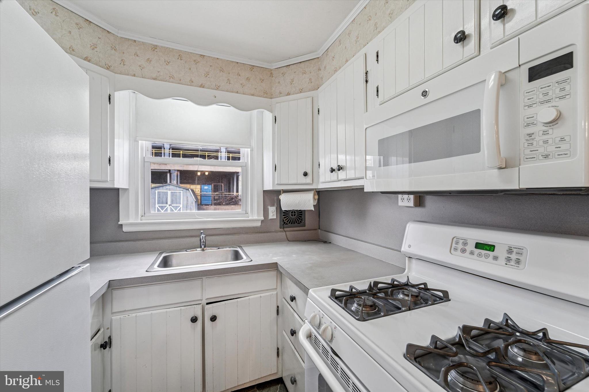 BELMONT VILLAGE - Residential