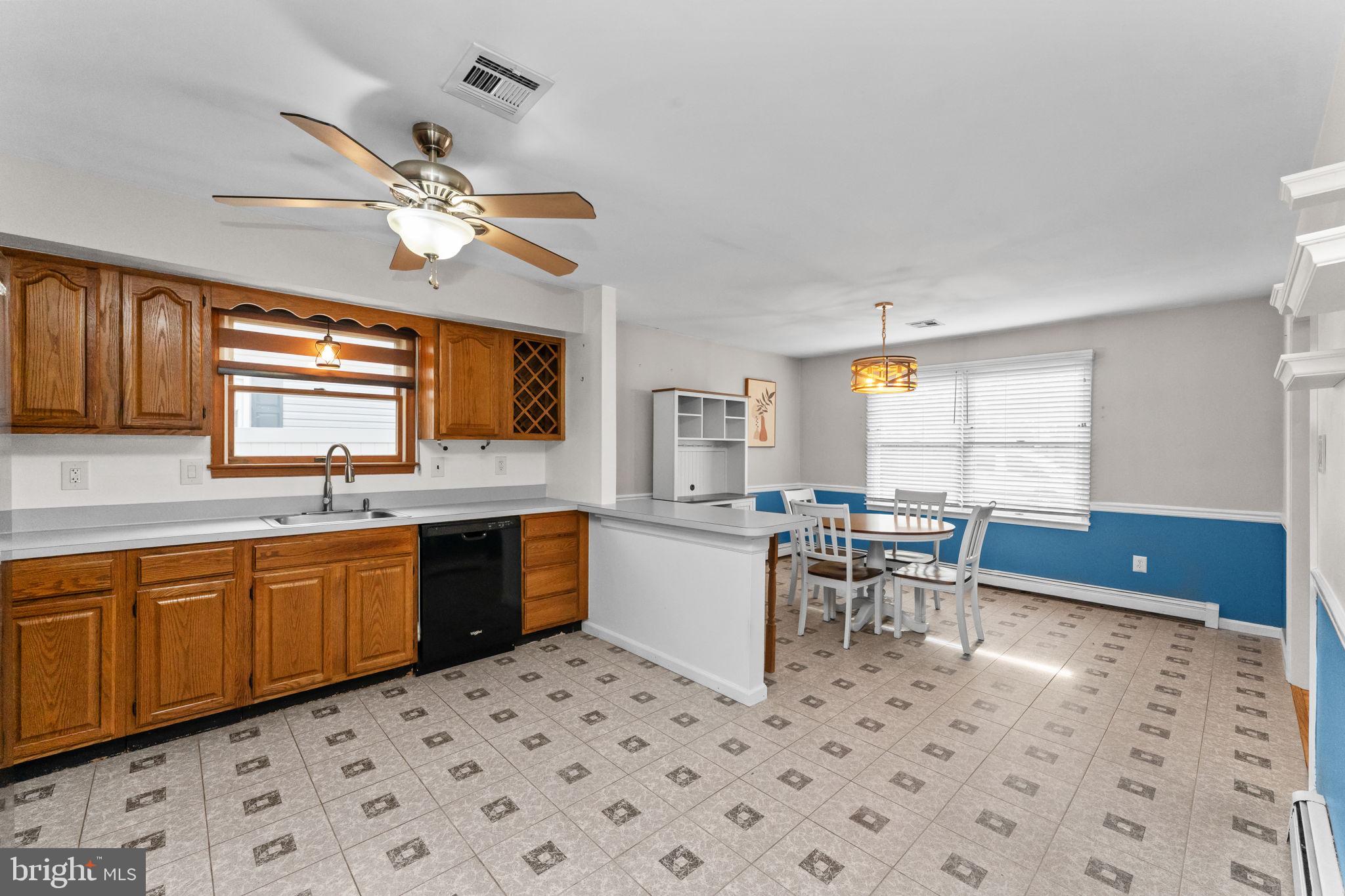 LAUREL HILLS - Residential