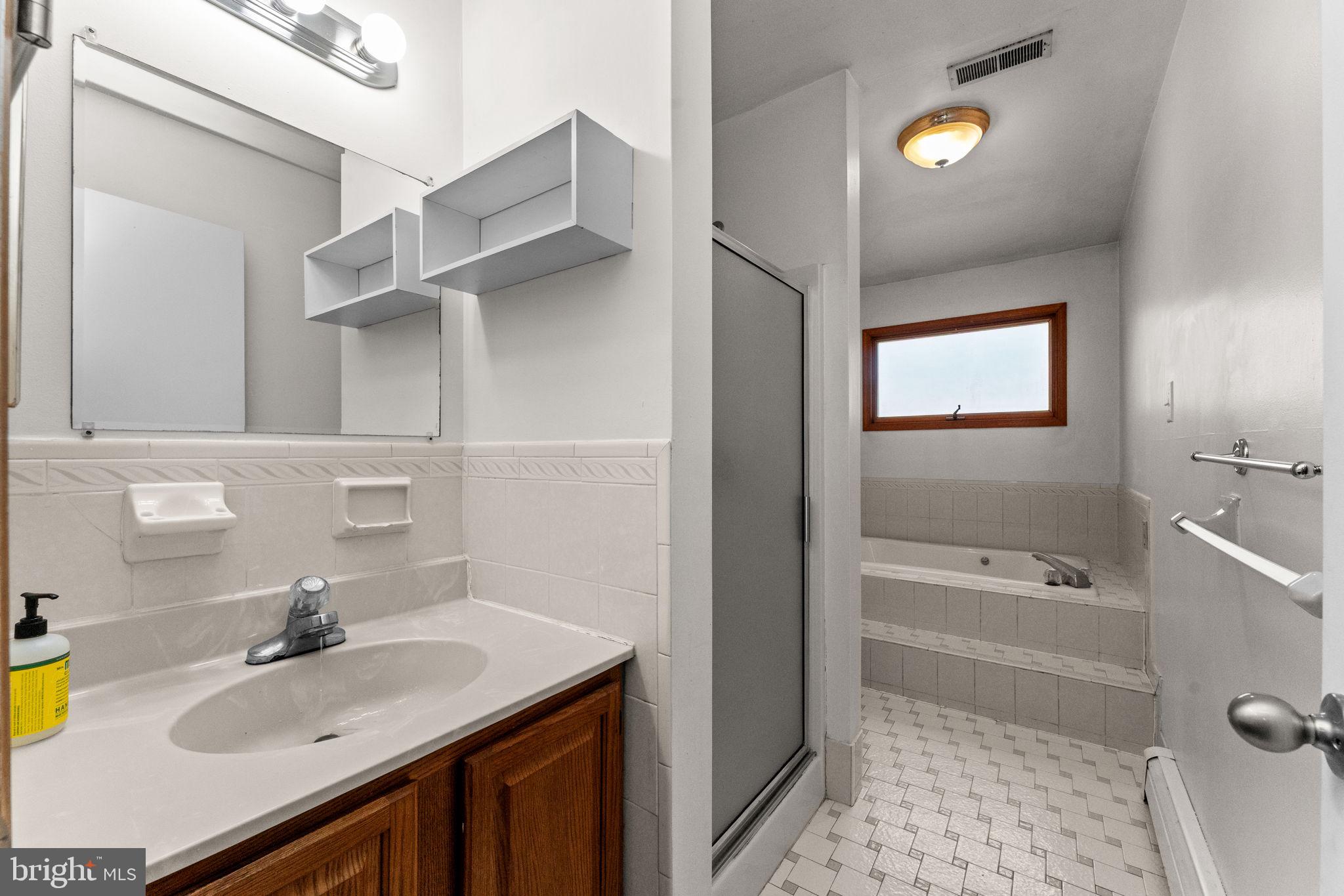 LAUREL HILLS - Residential