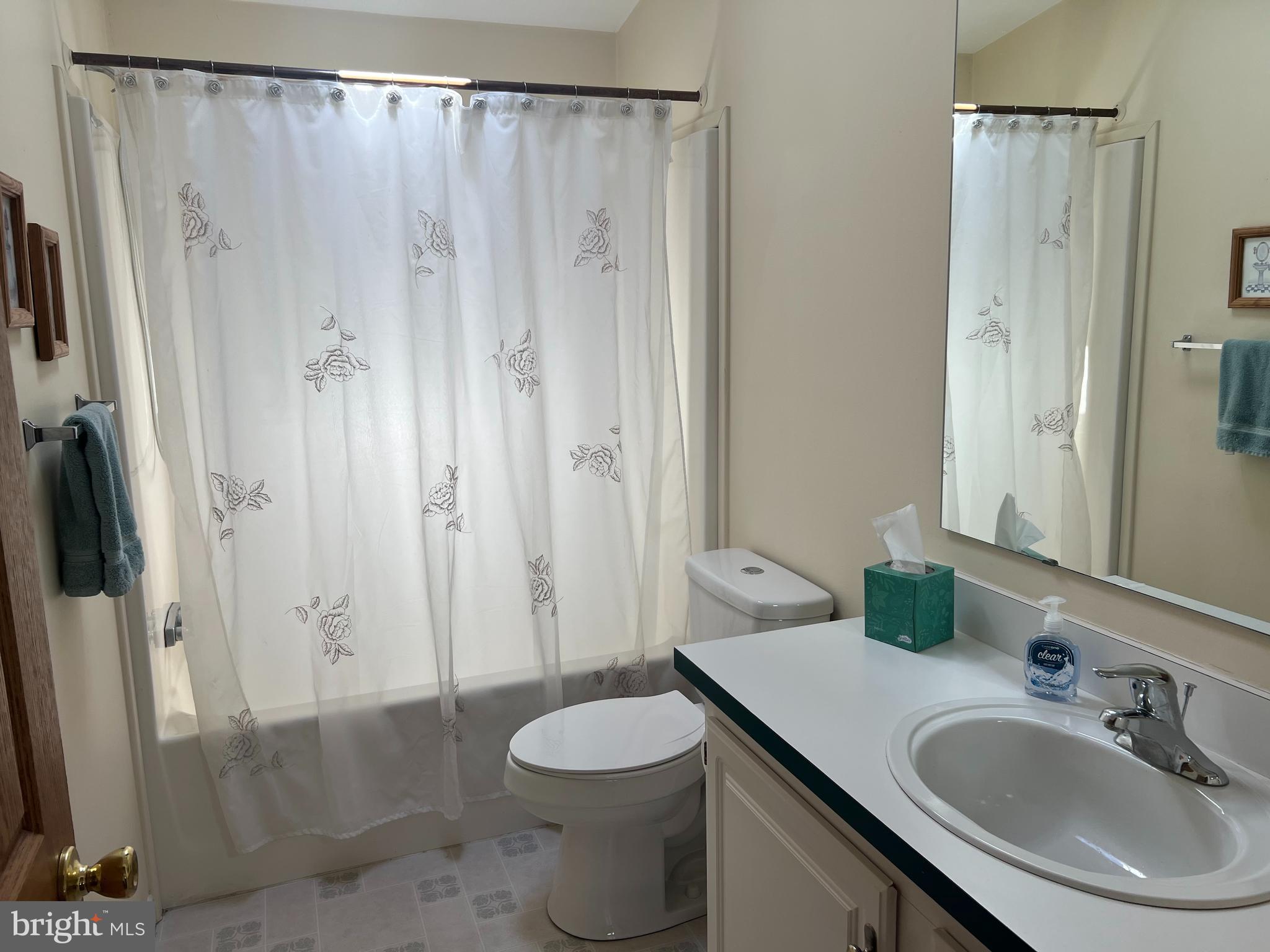 WILLOW RUN - Residential