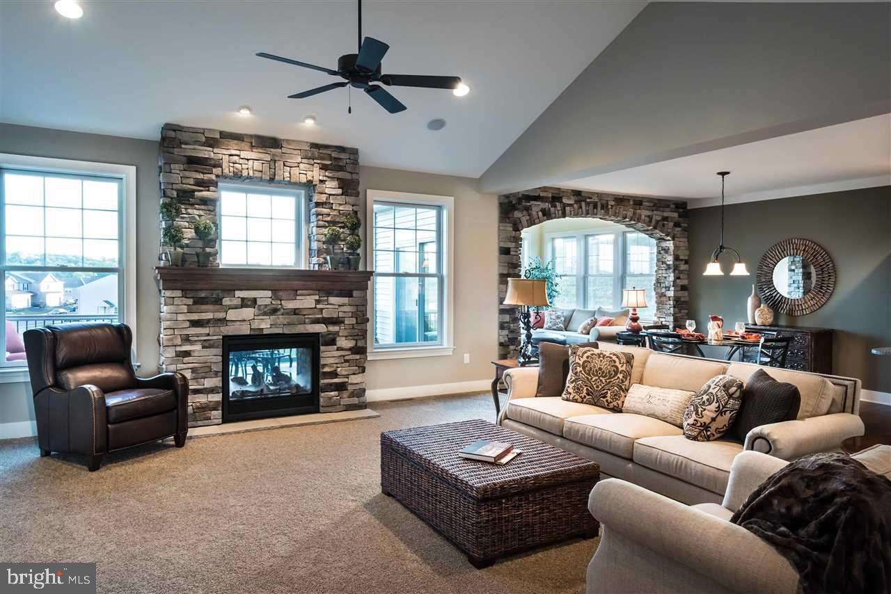 ORCHARD GLEN - Residential