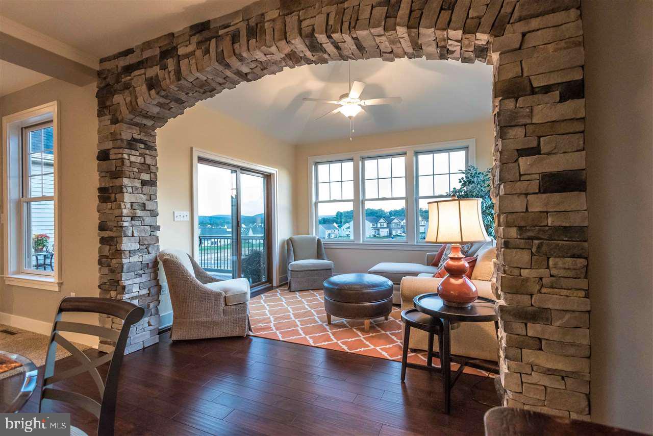 ORCHARD GLEN - Residential