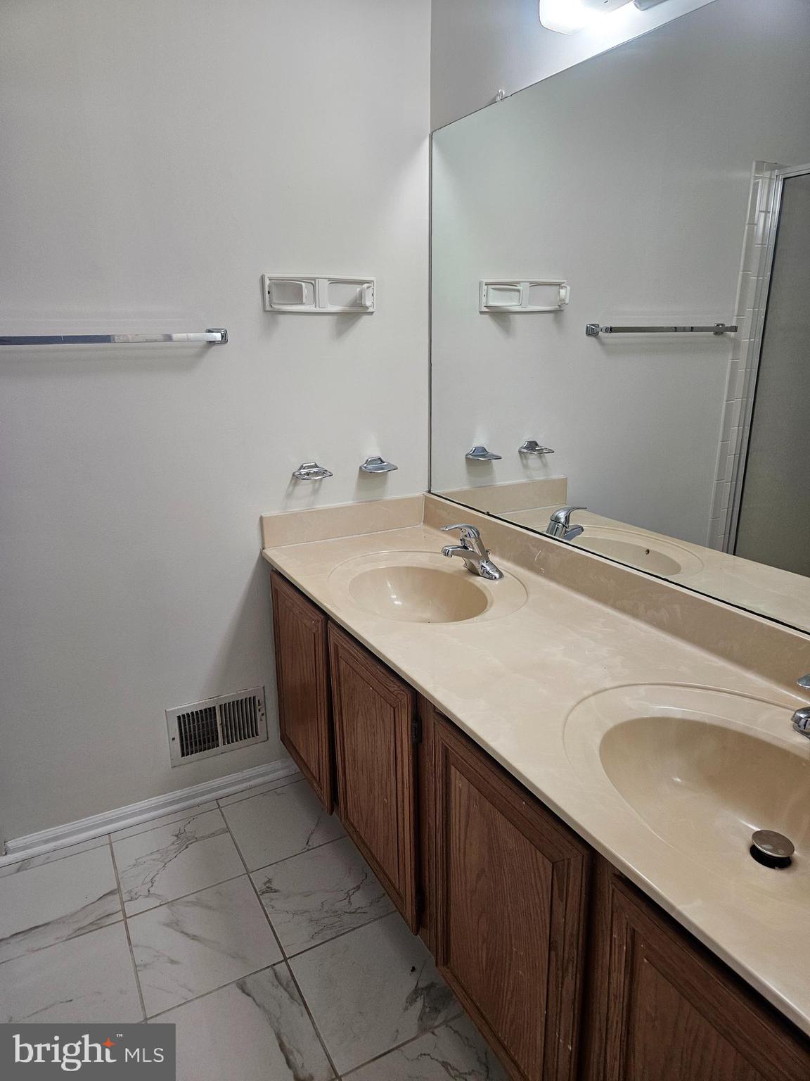 TAPESTRY - Residential