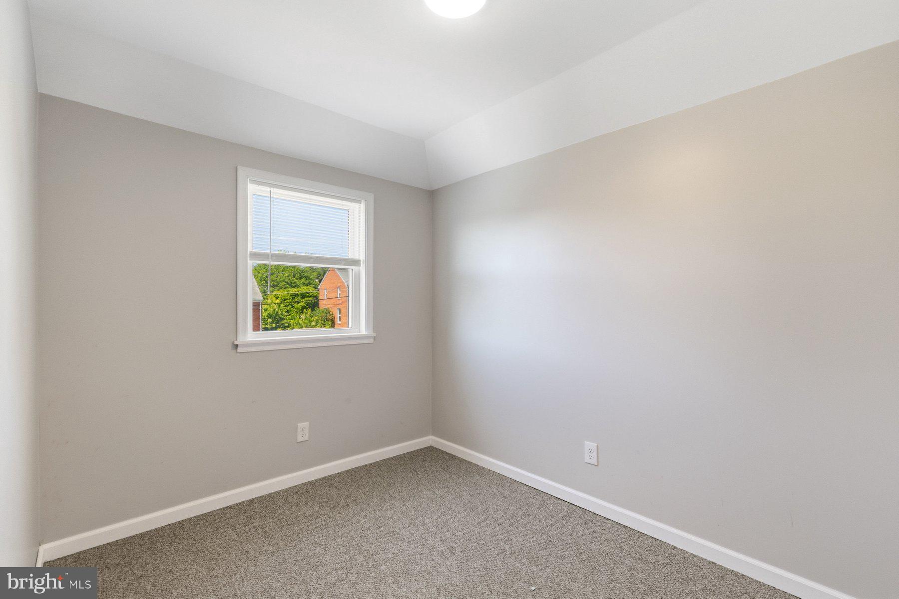 RIDGELEIGH - Residential