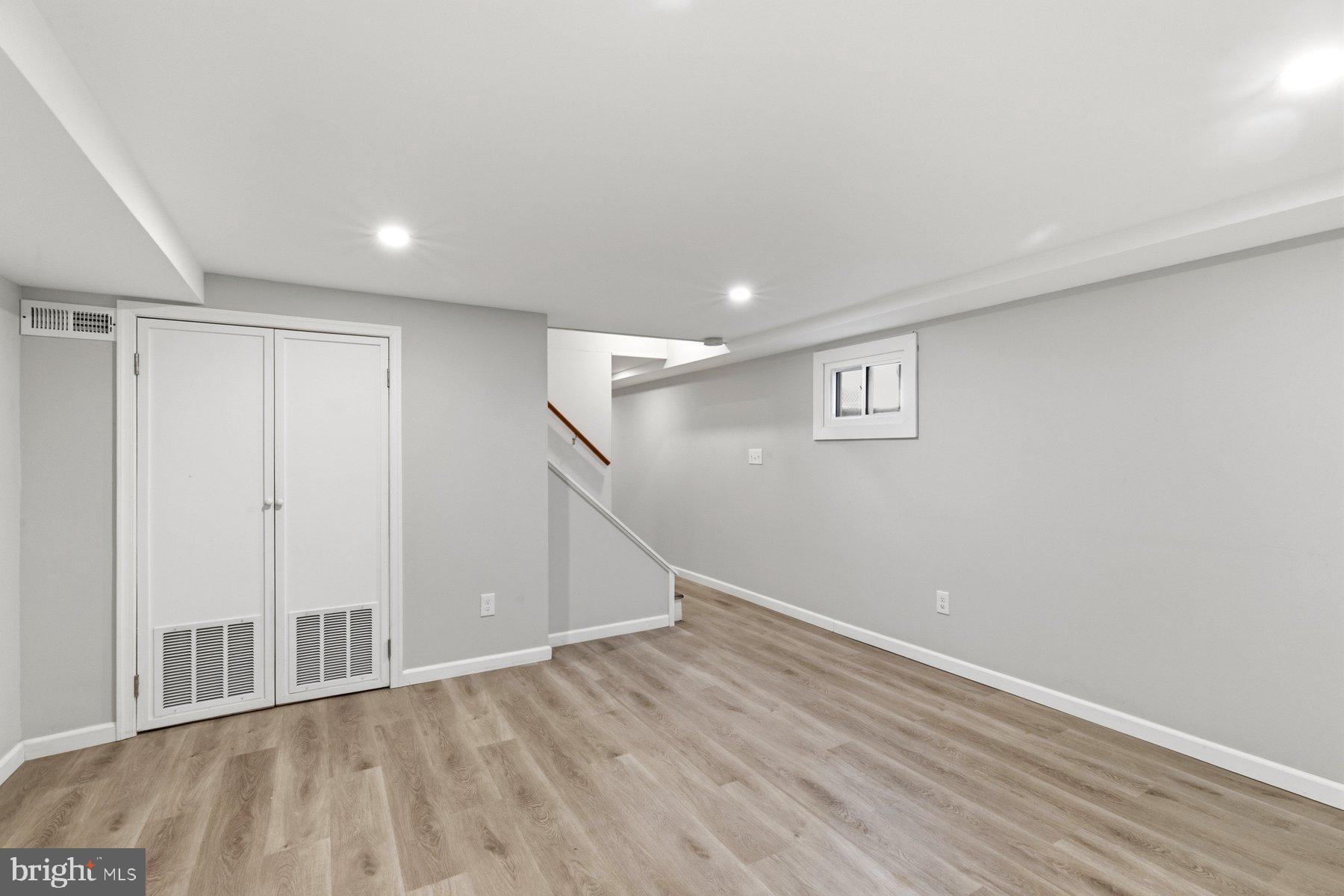RIDGELEIGH - Residential