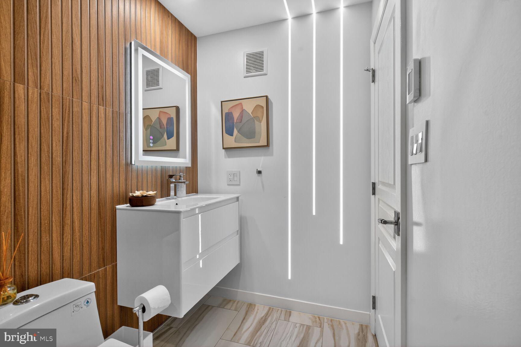 CHESAPEAKE HARBOUR - Residential