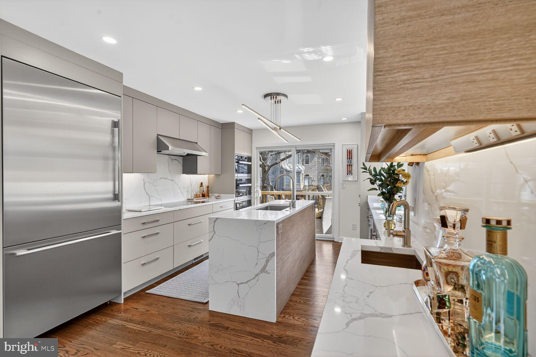 CHESAPEAKE HARBOUR - Residential