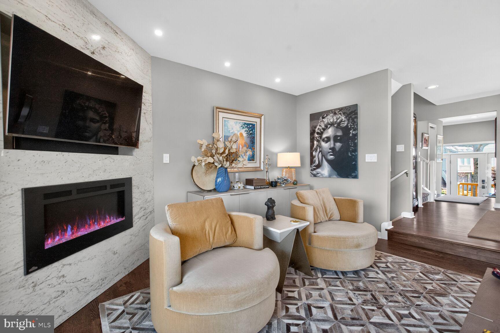 CHESAPEAKE HARBOUR - Residential