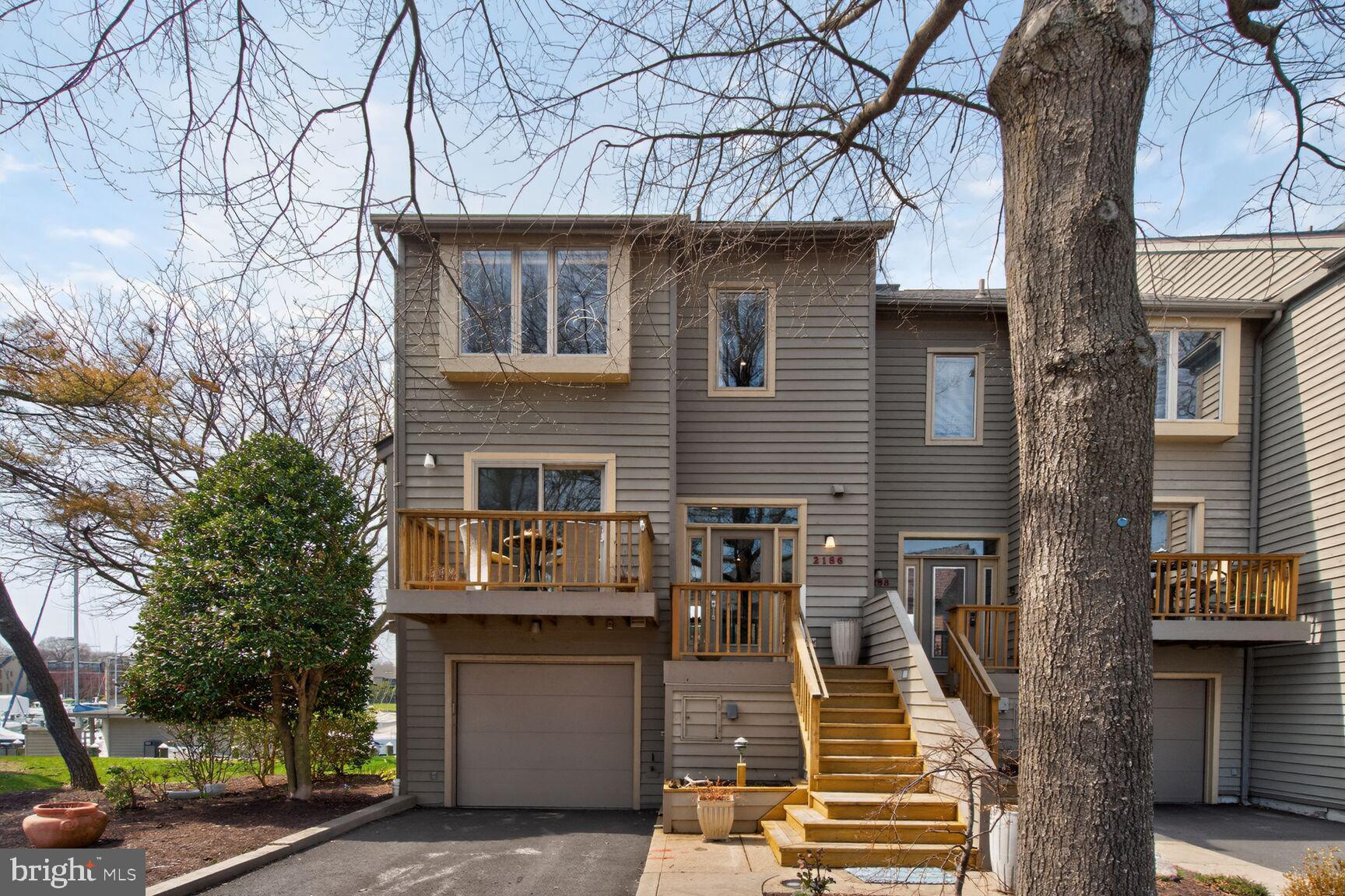 CHESAPEAKE HARBOUR - Residential