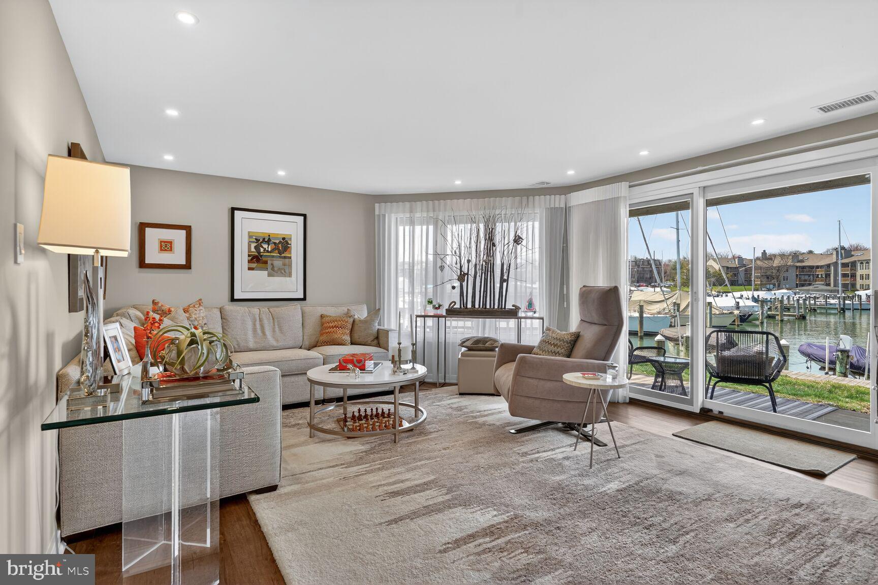 CHESAPEAKE HARBOUR - Residential