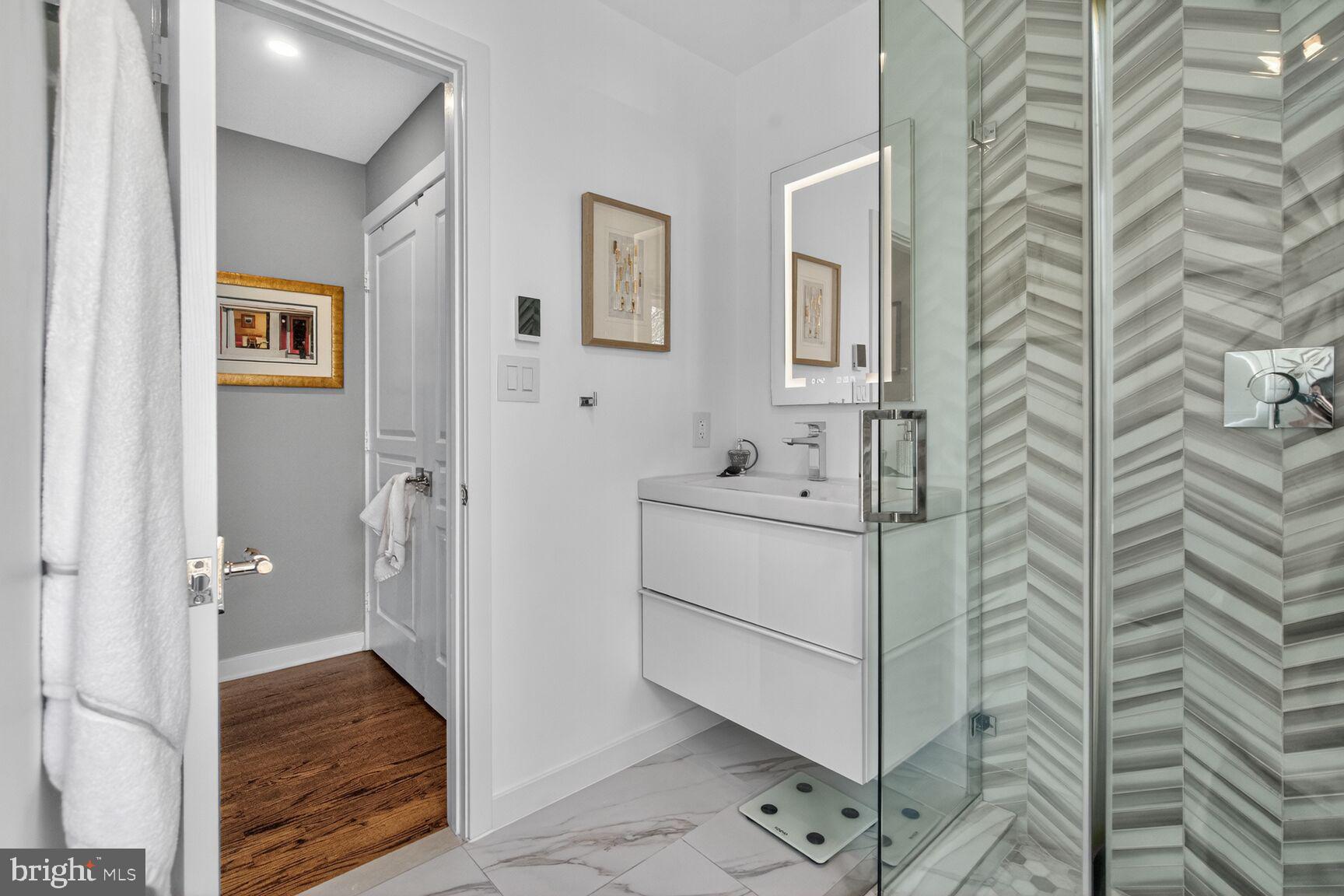 CHESAPEAKE HARBOUR - Residential