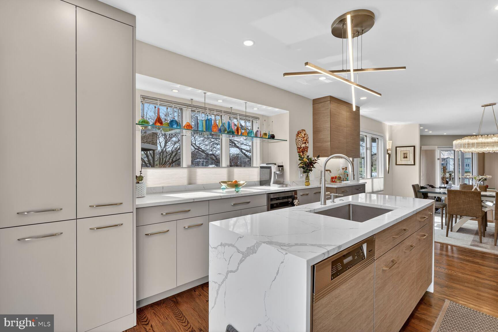 CHESAPEAKE HARBOUR - Residential