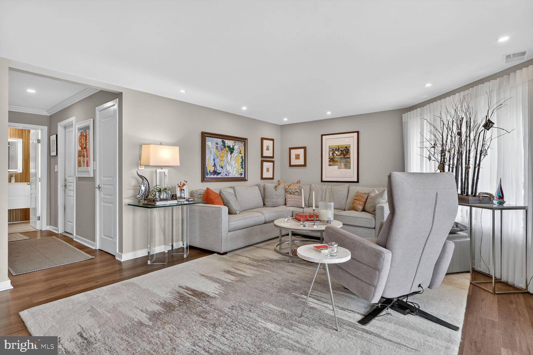 CHESAPEAKE HARBOUR - Residential