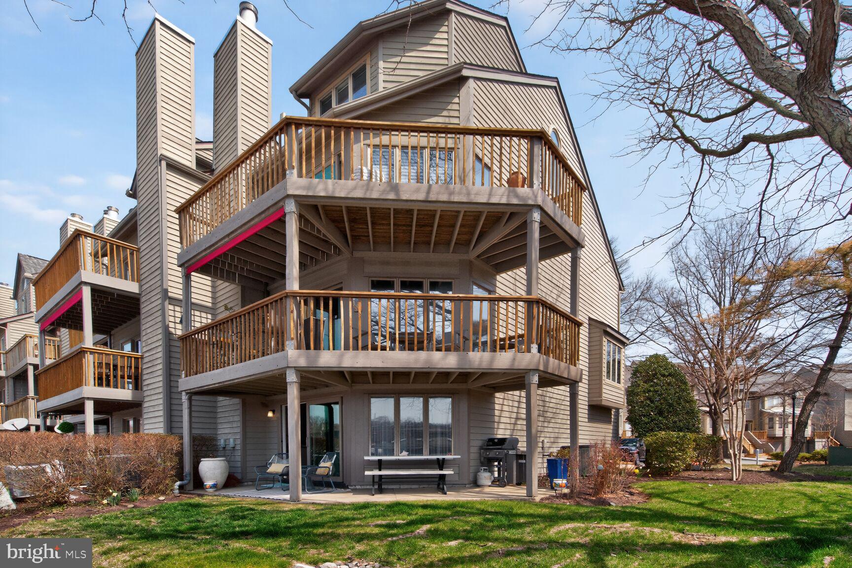 CHESAPEAKE HARBOUR - Residential