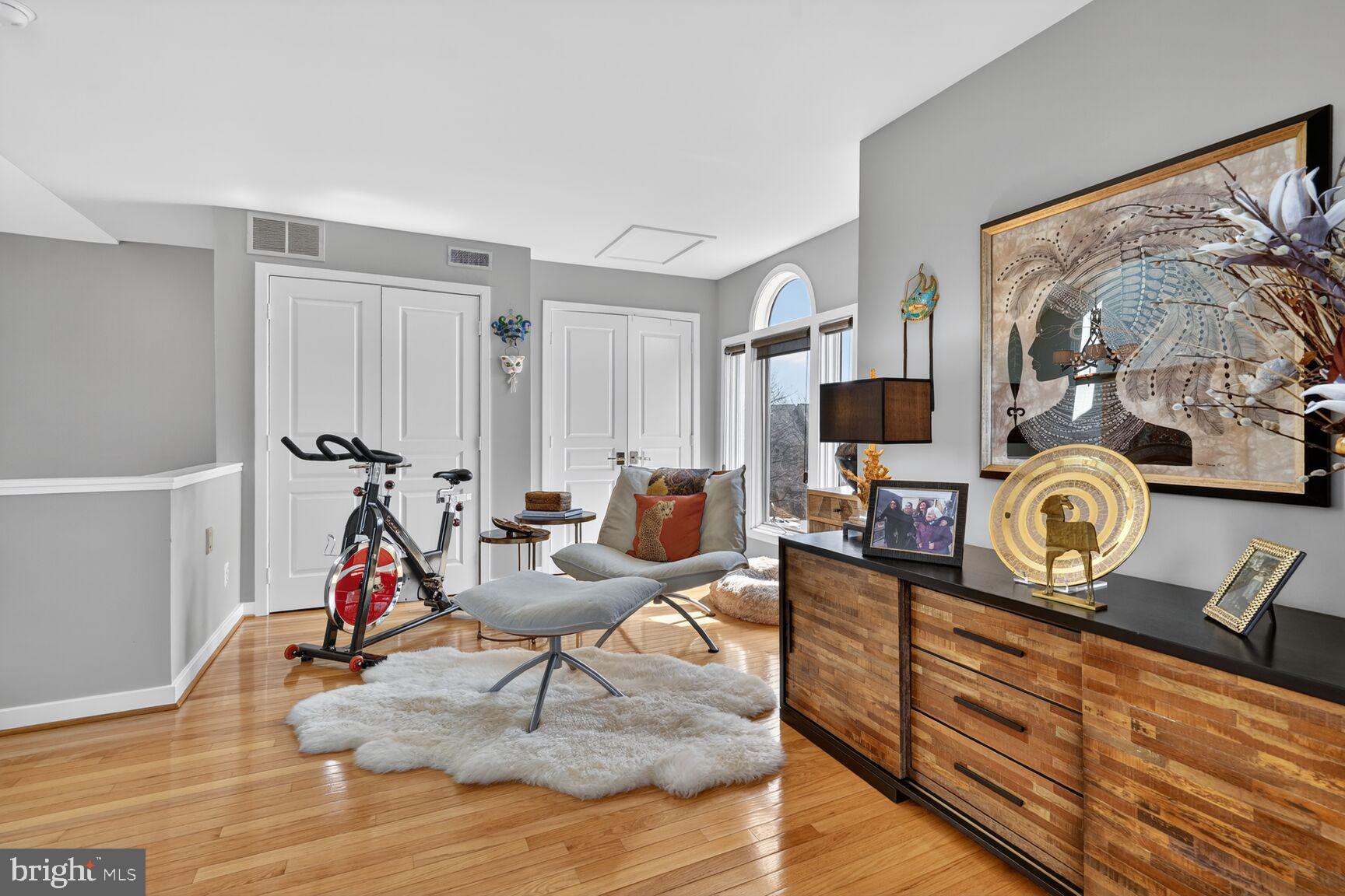 CHESAPEAKE HARBOUR - Residential