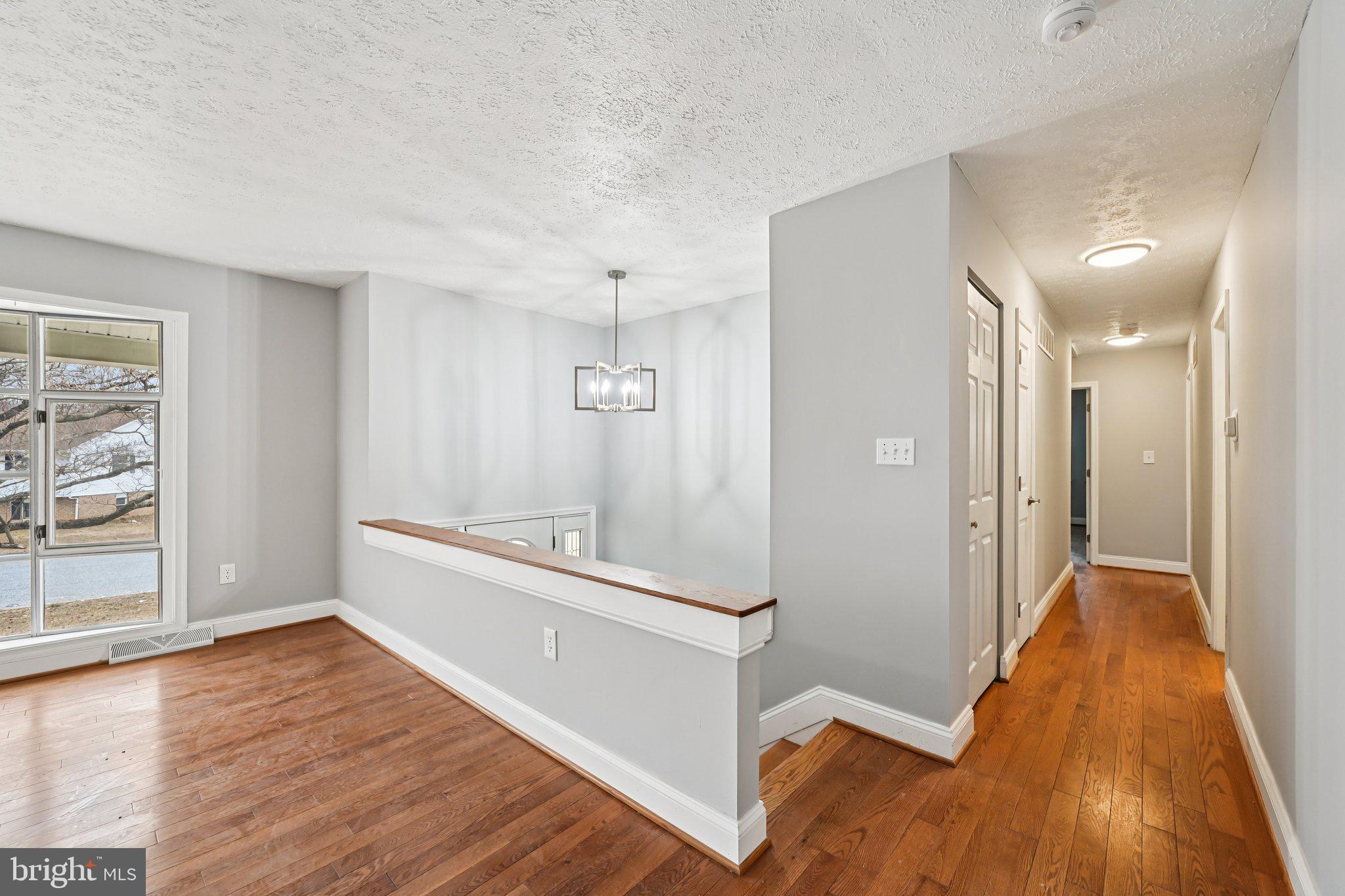 ABERDEEN HILLS - Residential