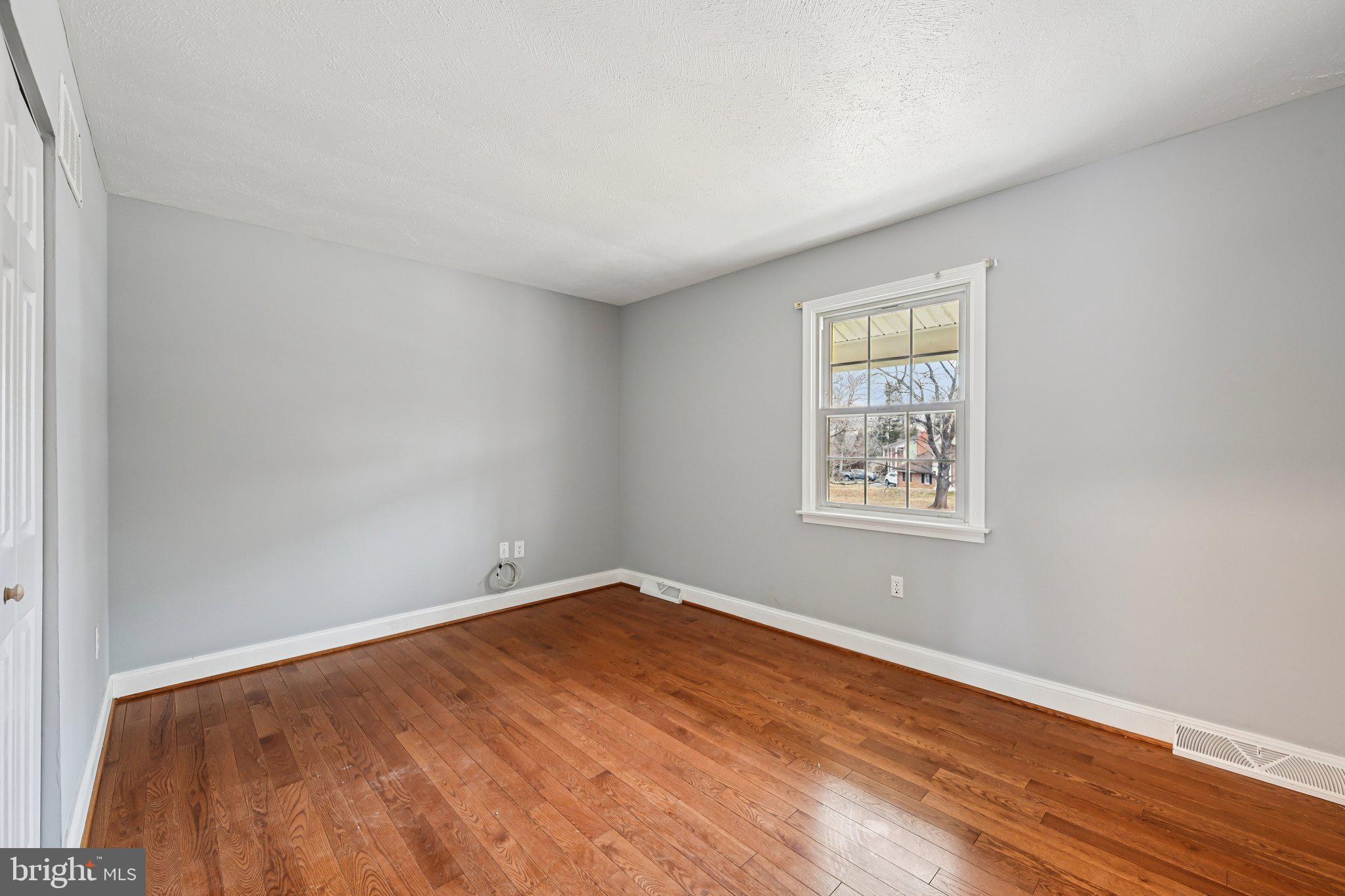 ABERDEEN HILLS - Residential