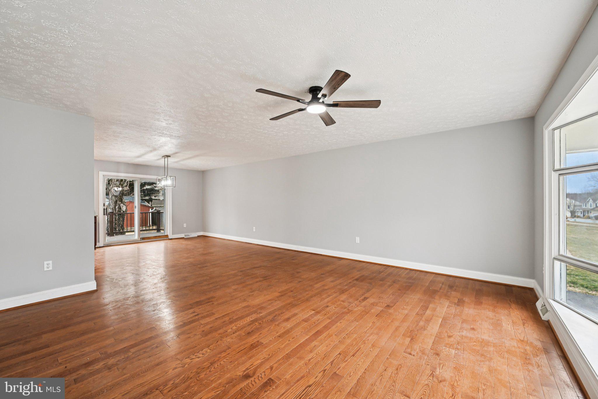 ABERDEEN HILLS - Residential