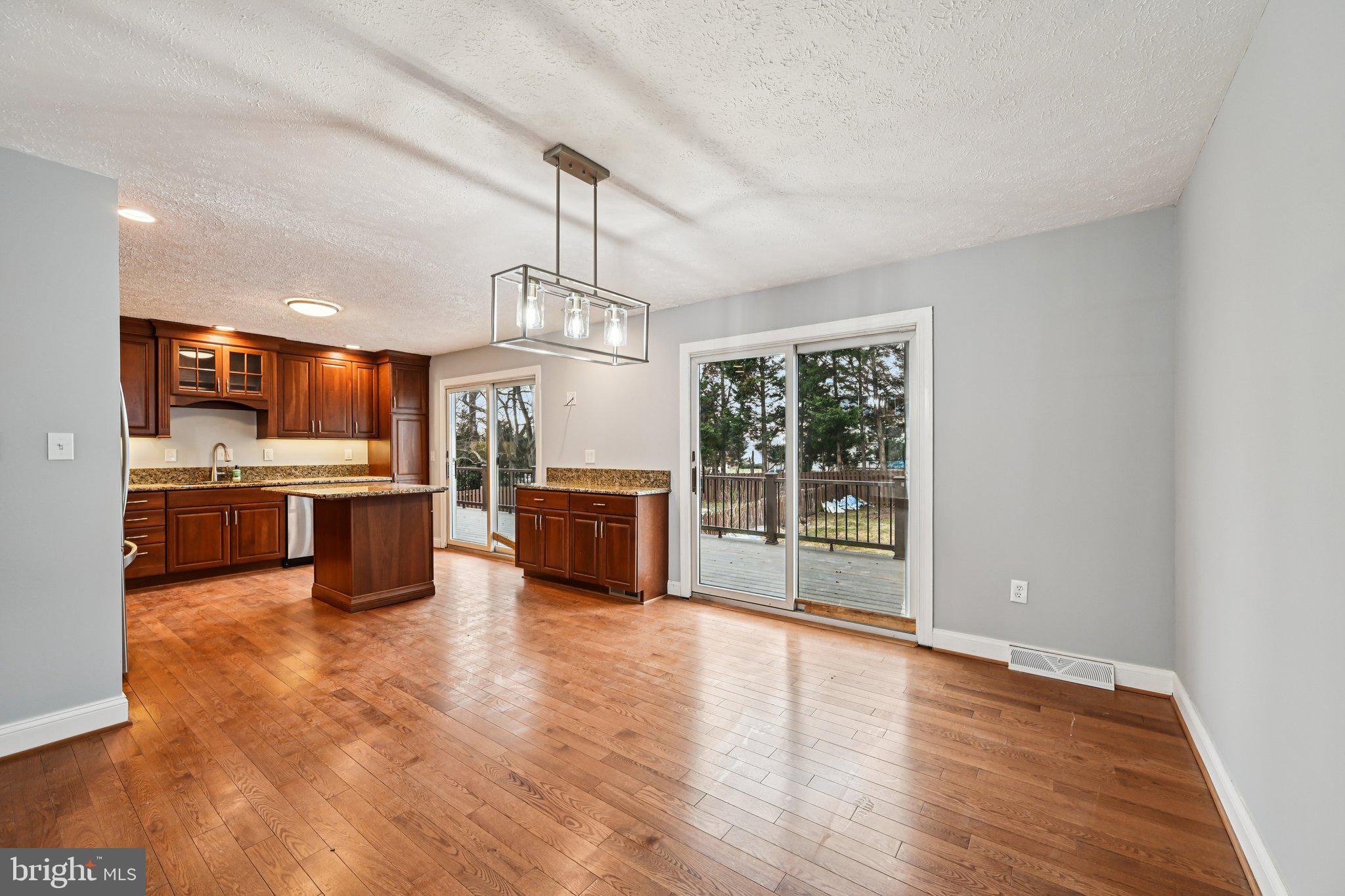 ABERDEEN HILLS - Residential