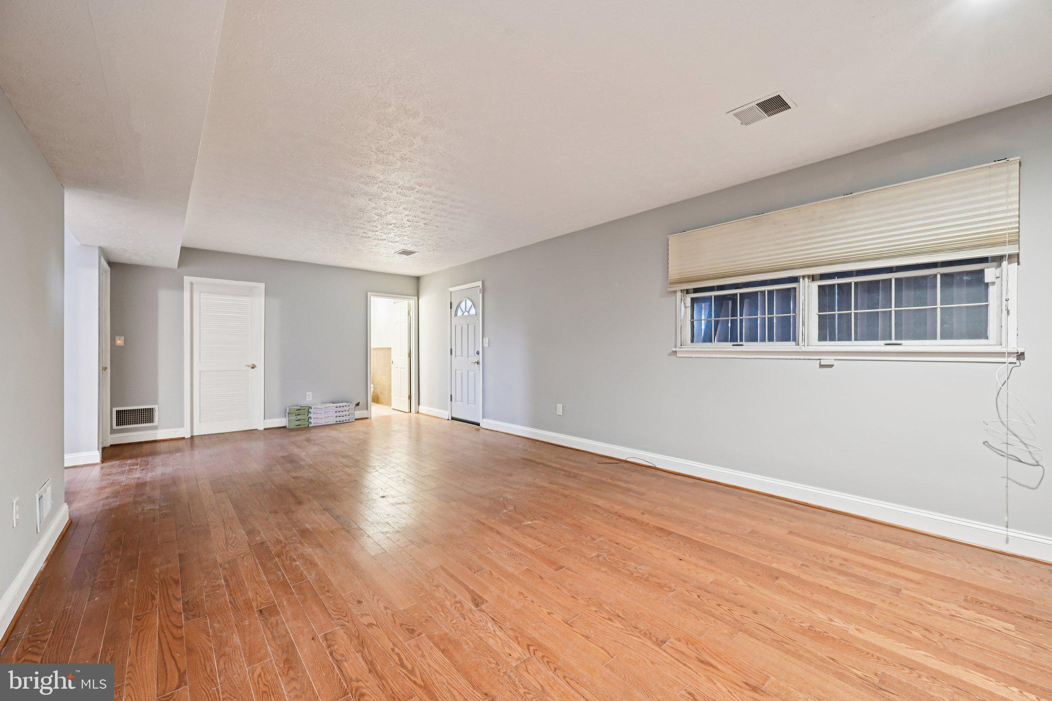 ABERDEEN HILLS - Residential