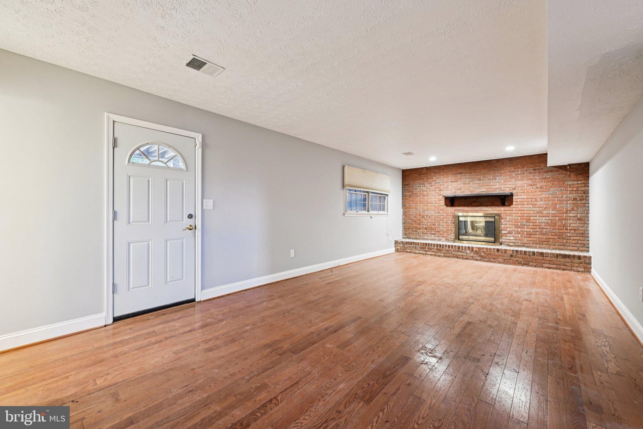 ABERDEEN HILLS - Residential