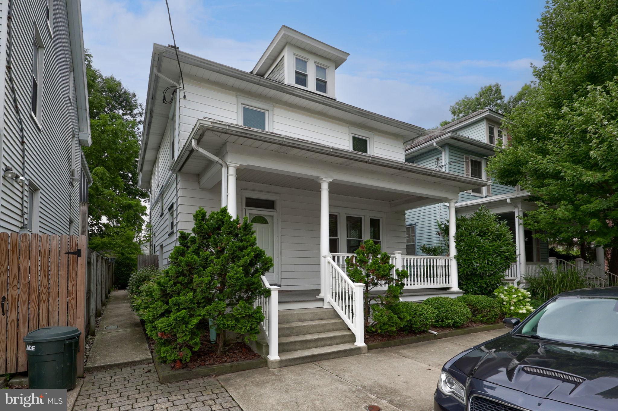26 W LEMON STREET