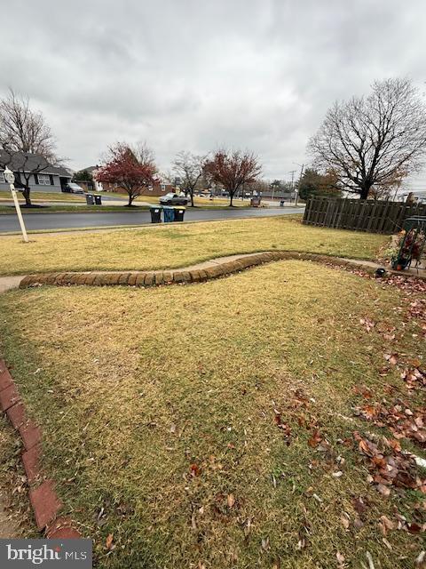 522 E ROOSEVELT AVENUE