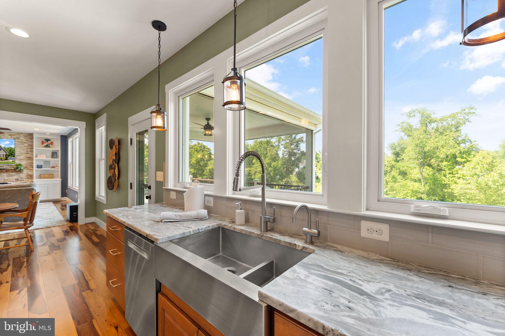 MOORCONES - Residential