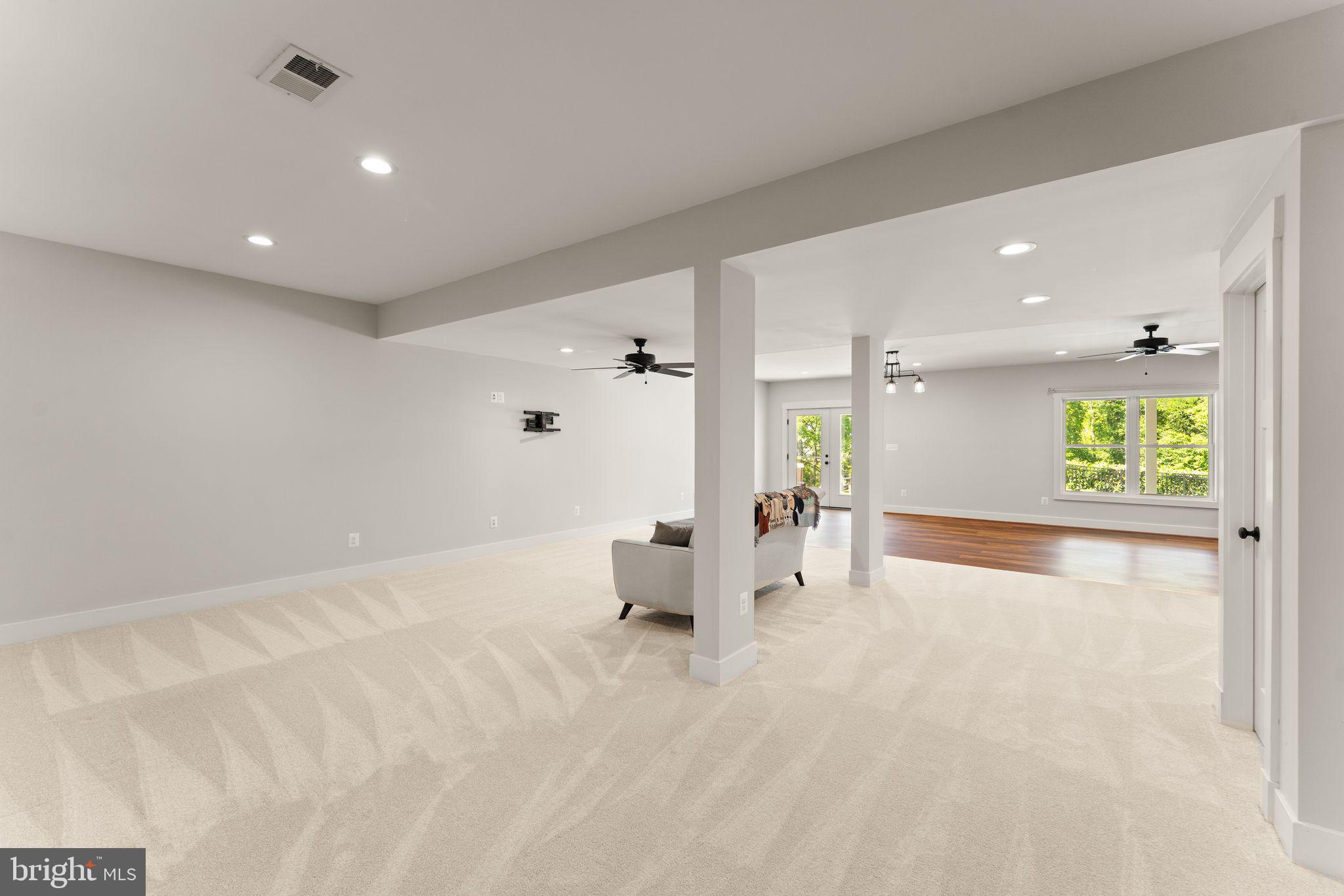 MOORCONES - Residential