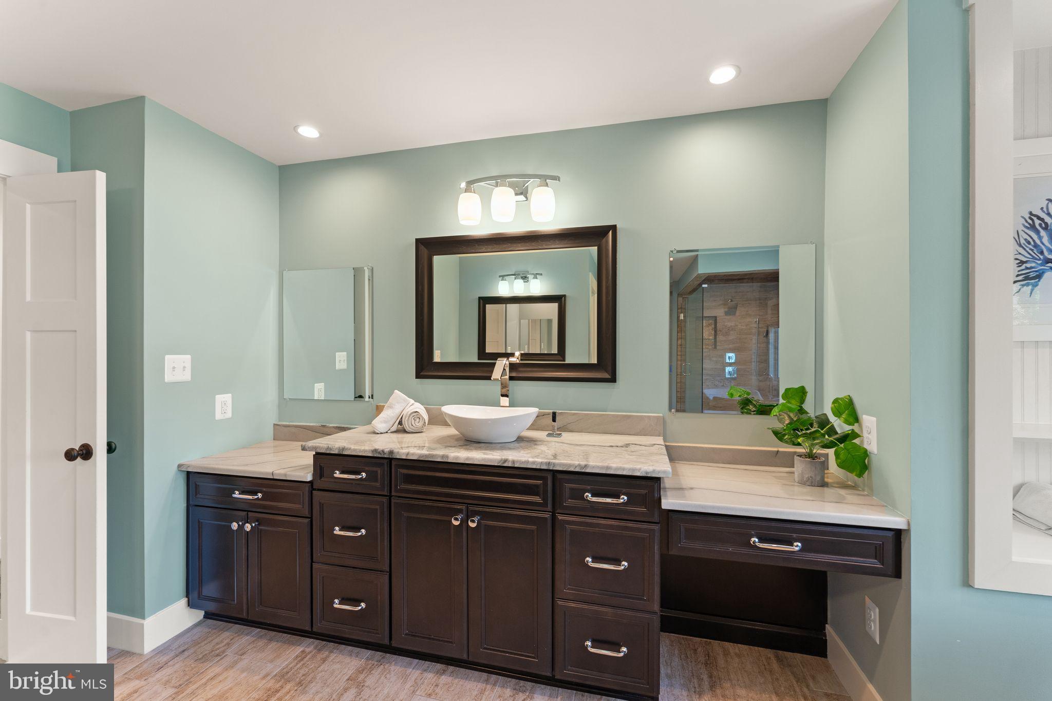 MOORCONES - Residential