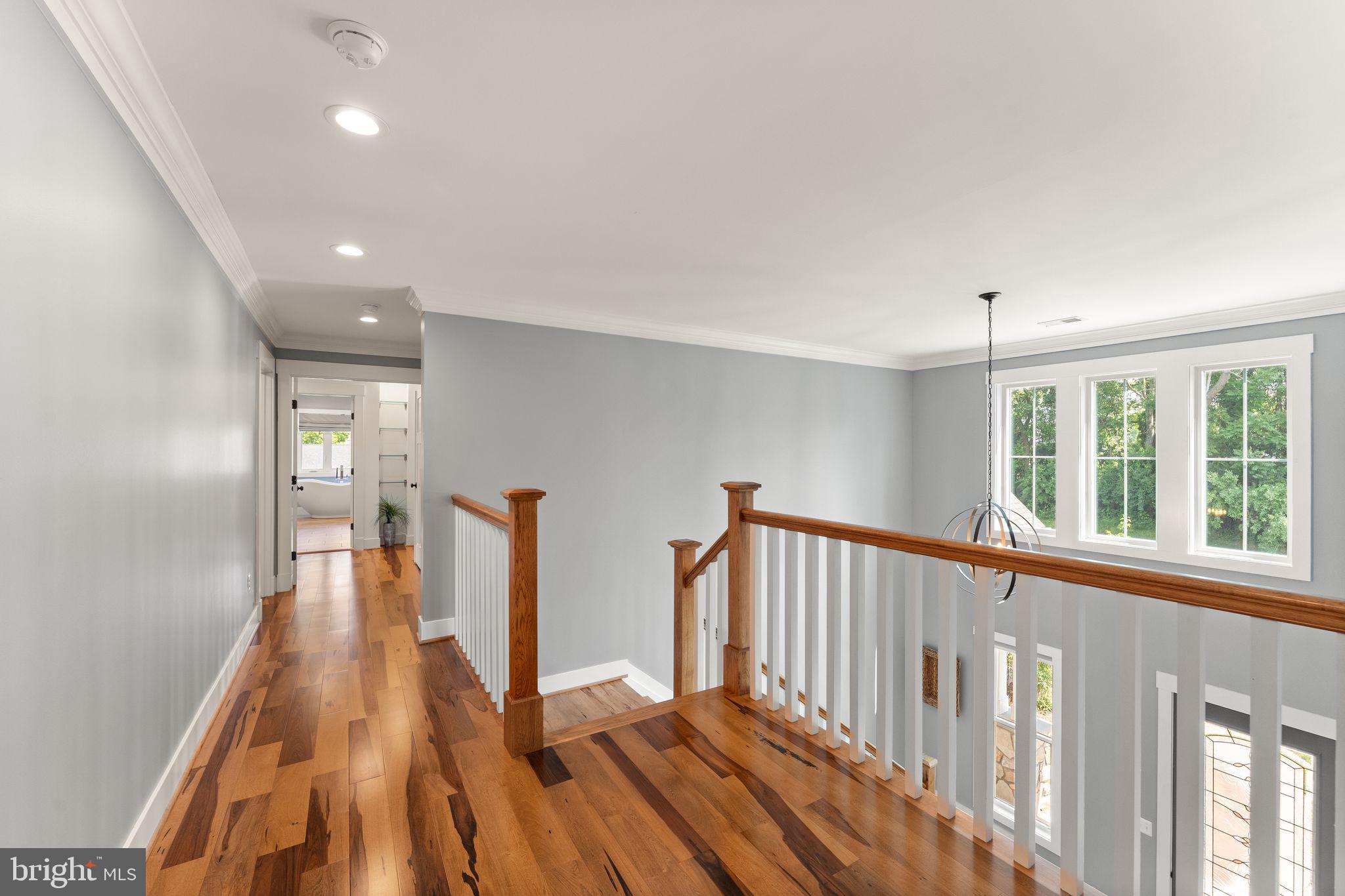 MOORCONES - Residential