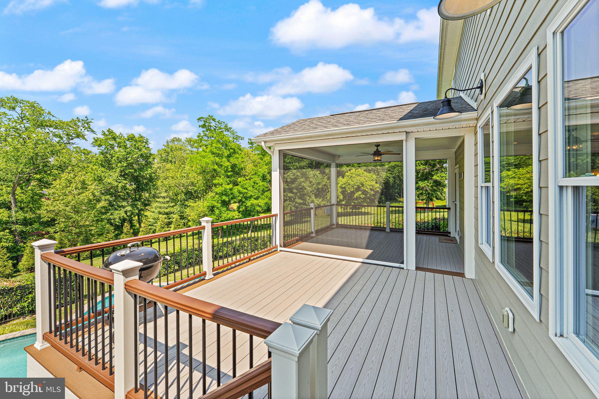 MOORCONES - Residential