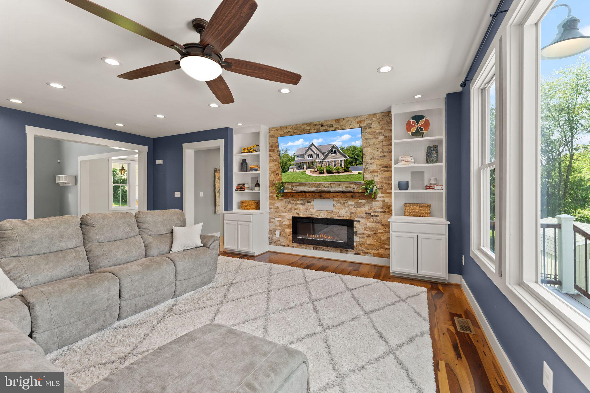 MOORCONES - Residential