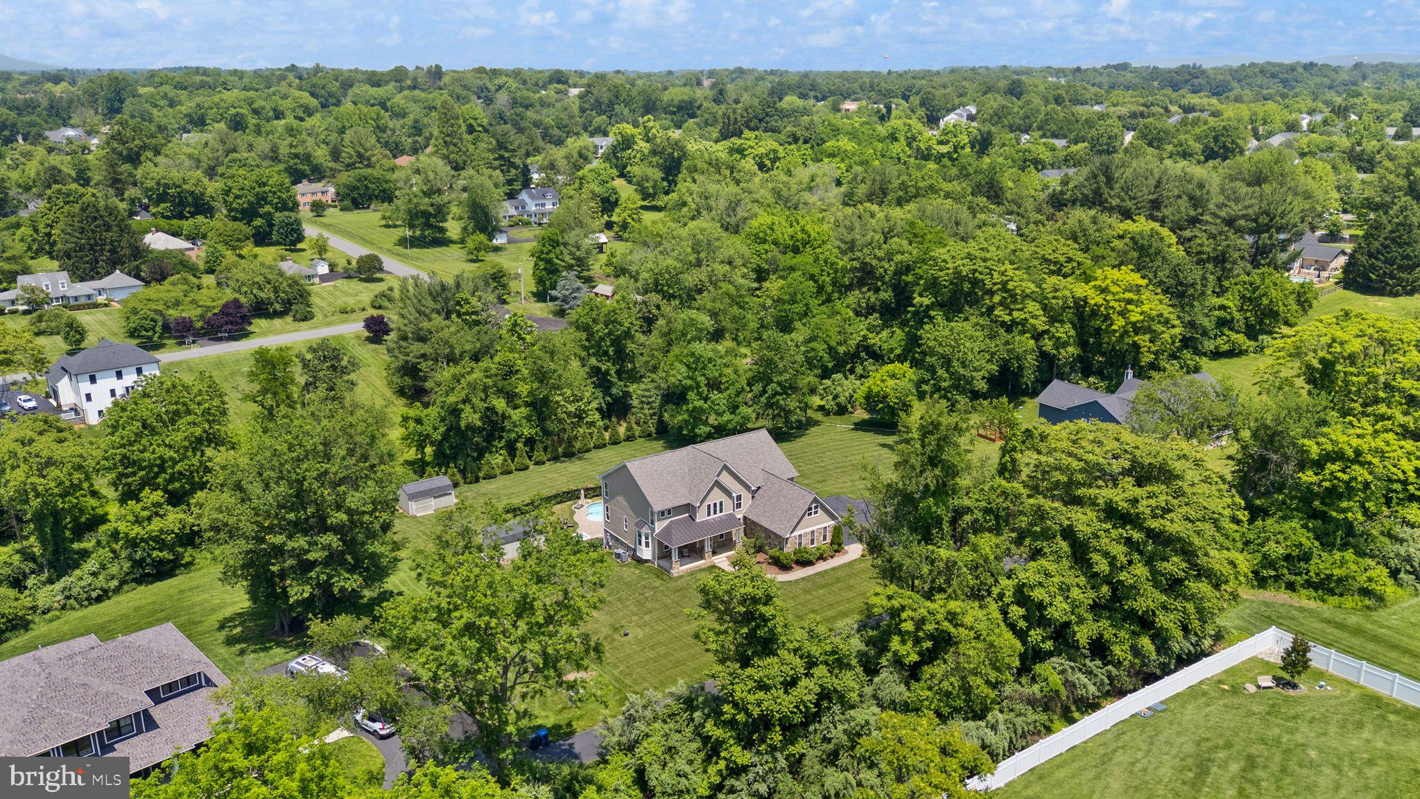 MOORCONES - Residential