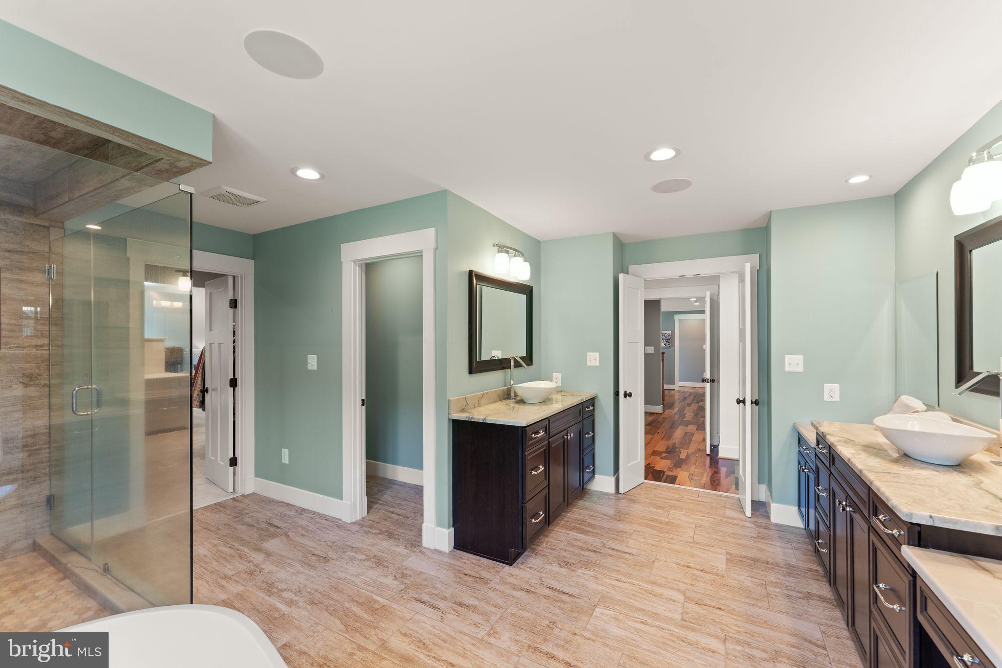 MOORCONES - Residential