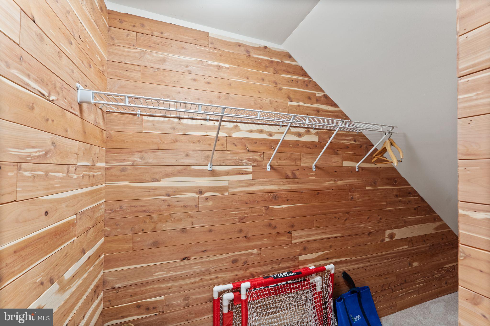 MOORCONES - Residential