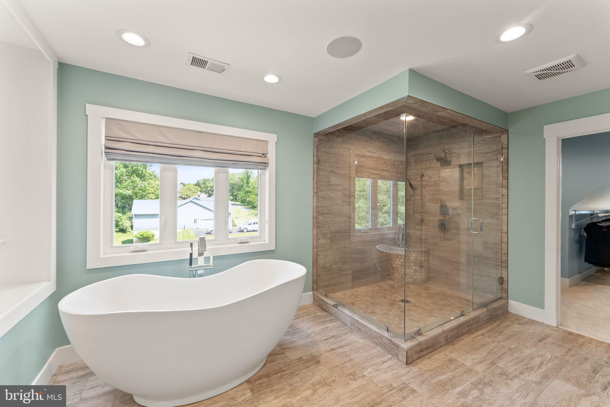 MOORCONES - Residential