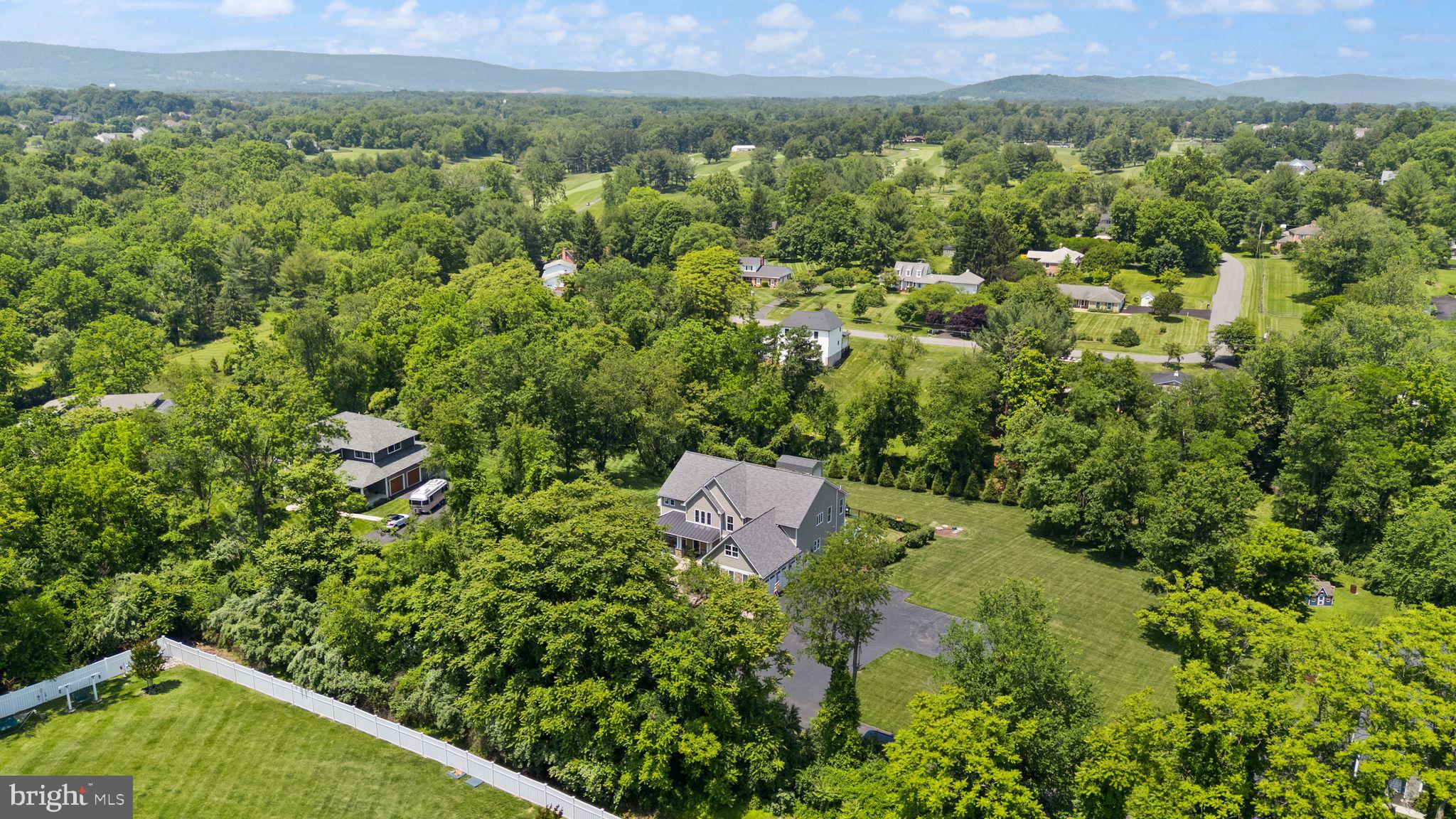 MOORCONES - Residential