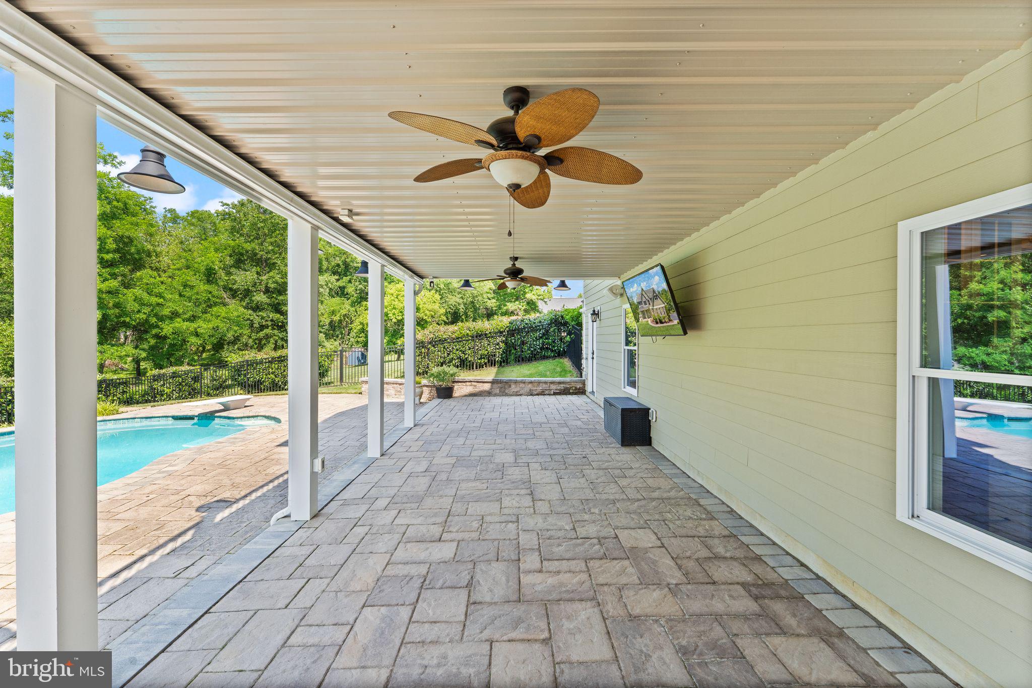 MOORCONES - Residential