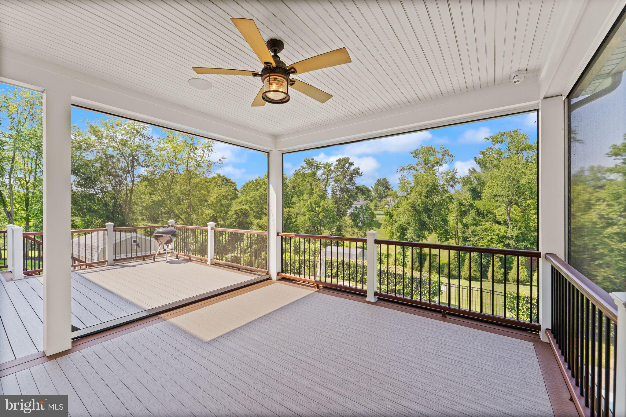 MOORCONES - Residential