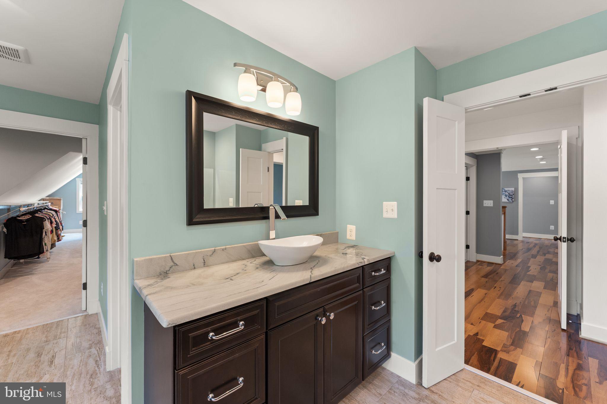 MOORCONES - Residential